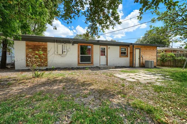 Building Photo - 2325 San Medina Ave