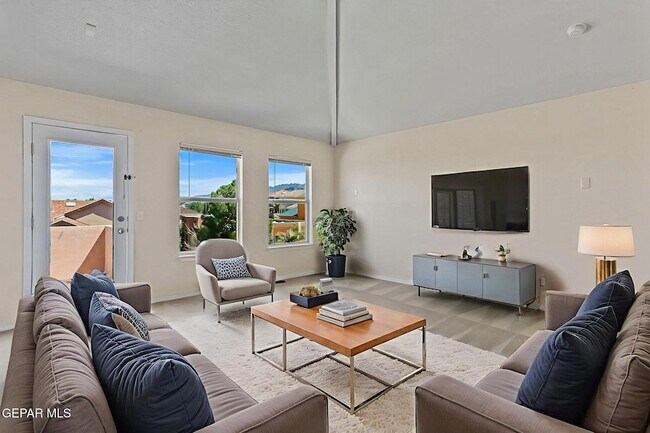 Building Photo - 6377 Franklin Ridge Dr