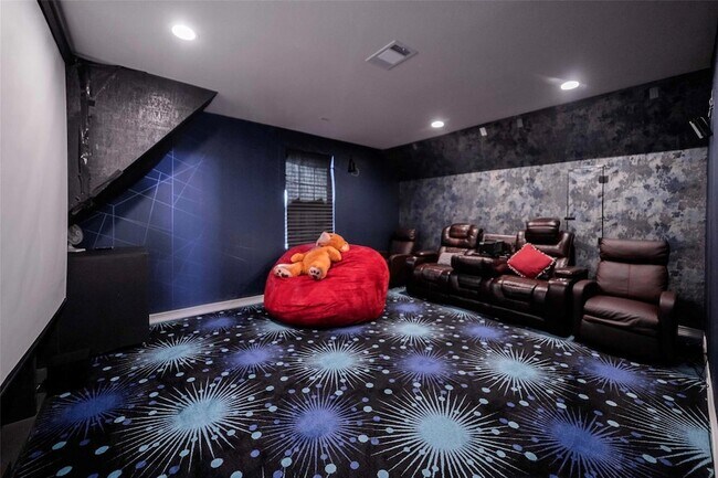 Building Photo - 17821 Limestone Spring Ln