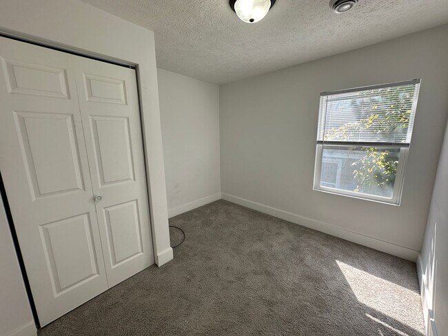 Building Photo - 443 Barth Ave SE