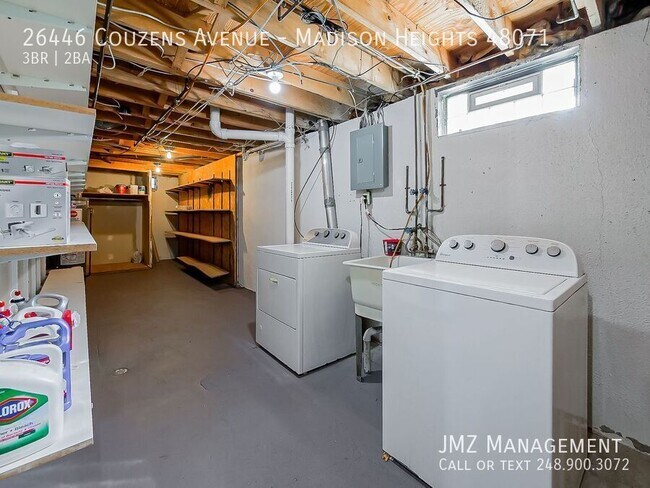 Building Photo - 26446 Couzens Ave