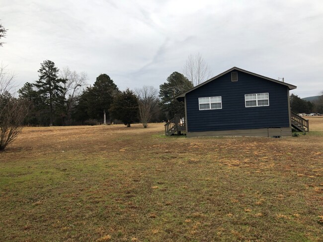 Building Photo - 22 Peaceful Valley Ln