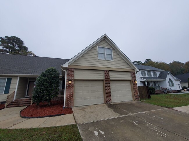 Building Photo - 4 Bedroom Ranch near Fort Bragg