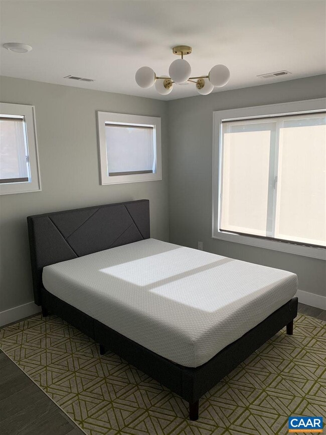 Building Photo - 808 Elliott Ave