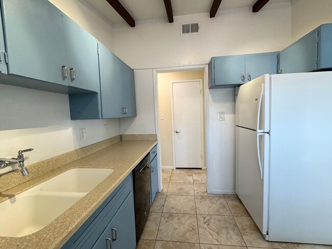 Building Photo - Beautiful 3 Bed / 2 Bath Home in La Mesa –...
