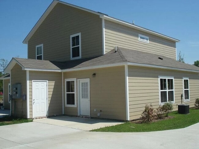 Building Photo - 122 Earle Taylor Ln
