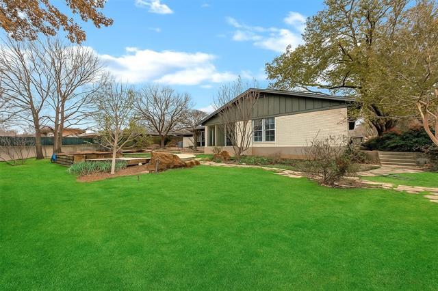 Building Photo - 26 Bounty Rd E