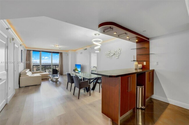 Building Photo - 1800 S Ocean Dr