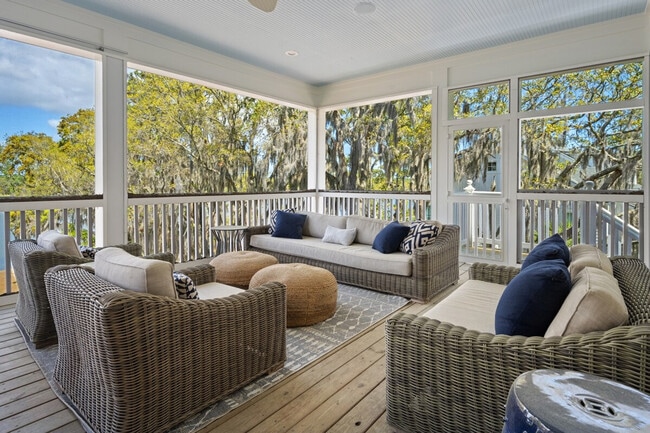 Building Photo - 3167 Luvan Blvd