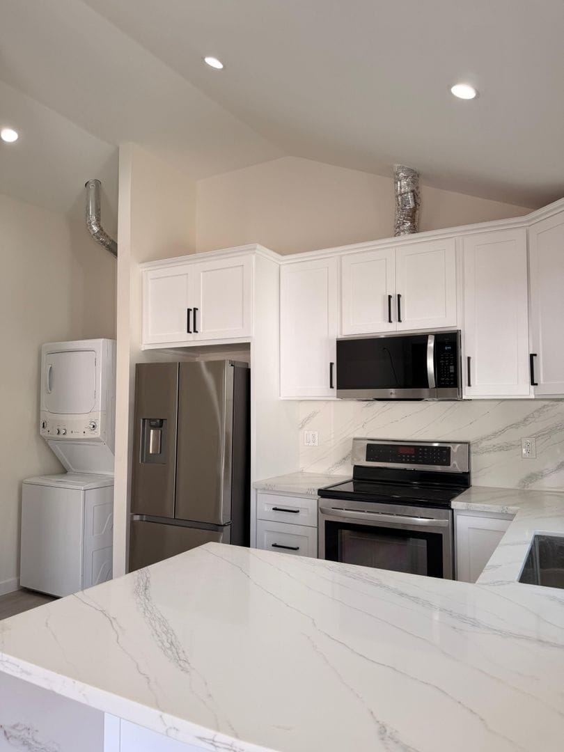 Building Photo - 720 Geneva St