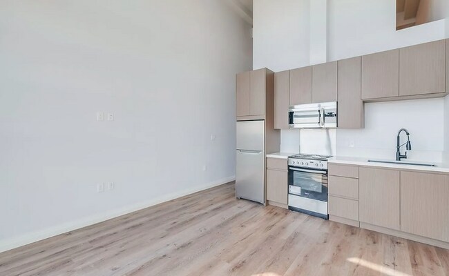 Building Photo - 3279 San Marino St