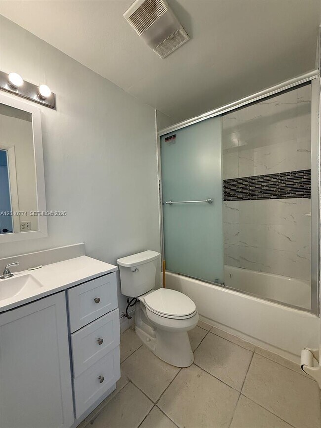 Building Photo - 6510 SW 49th St