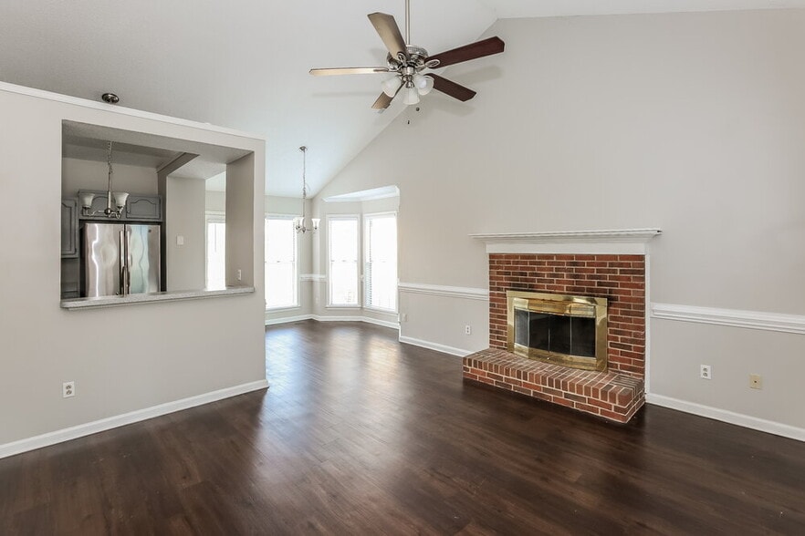 Building Photo - 3106 Fairington Dr