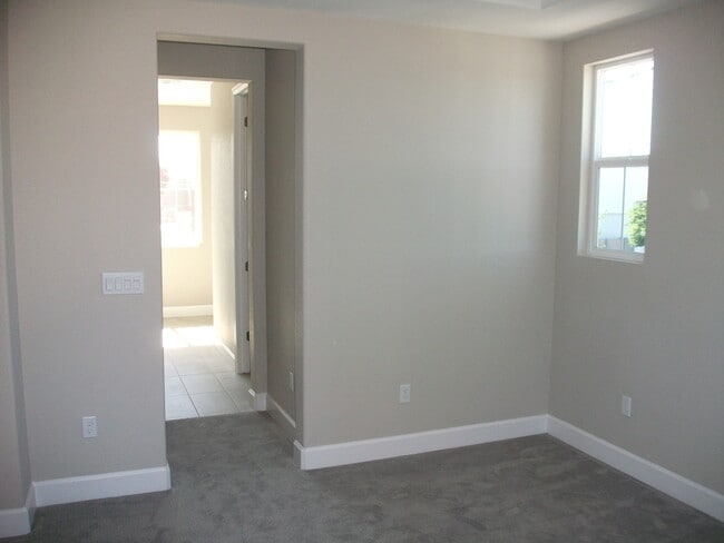 Building Photo - Newly Constructed Townhome for rent in Campbell