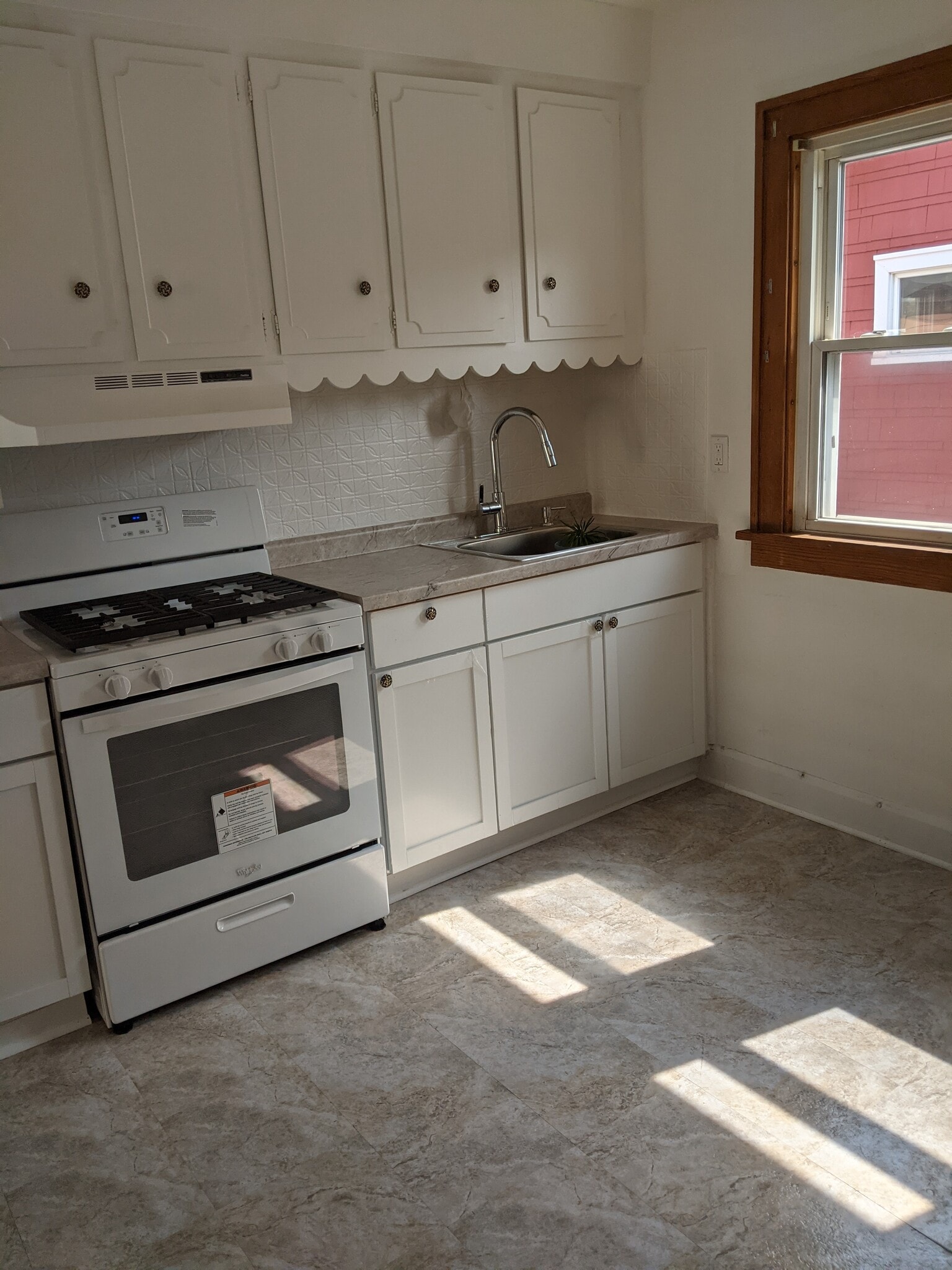 Kitchen - 3703 W 133rd St