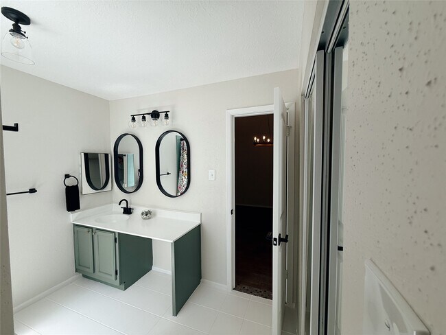 Building Photo - 2602 Northern Dr