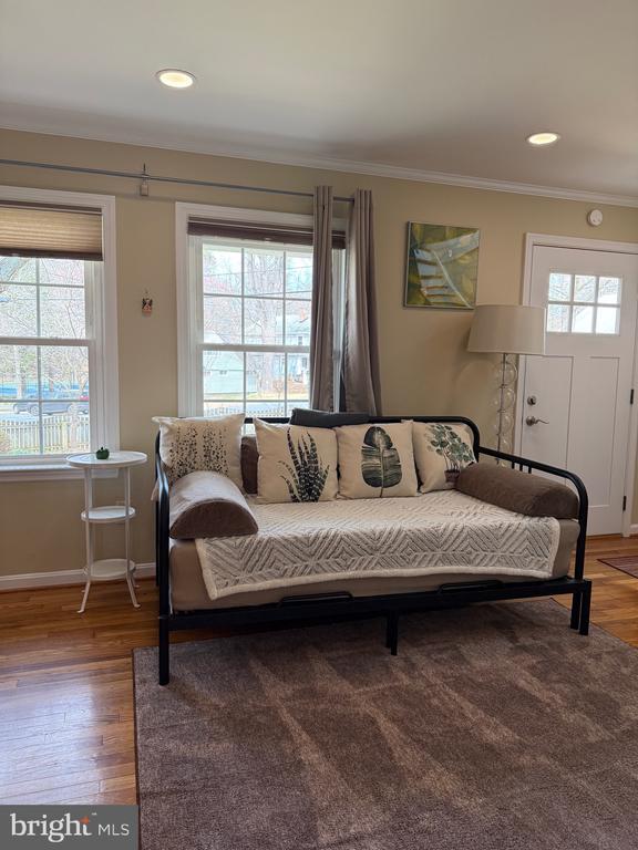 Building Photo - 407 Calvin Ln