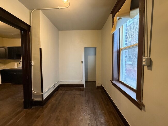 Building Photo - 4222 W Cullerton St