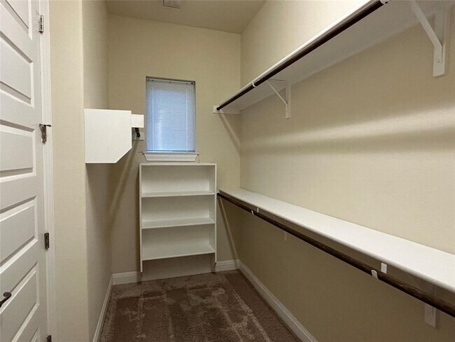 Building Photo - 3750 E Palm Valley Blvd