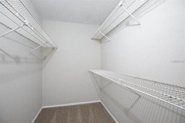 Building Photo - 637 Buoy Ln