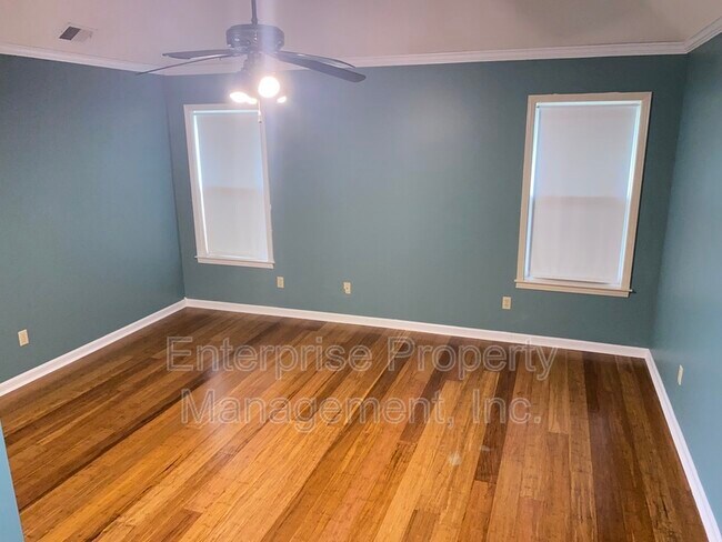 Building Photo - 3840 Charbon Ln