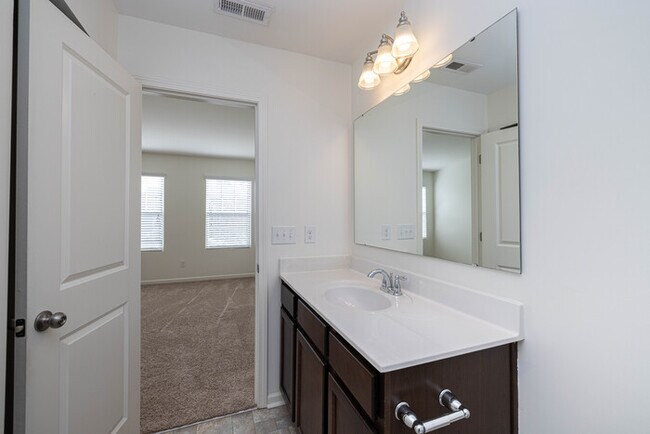 Building Photo - GREAT 2 Bedroom Townhome Regent Park - AVAILABLE MAY 2026