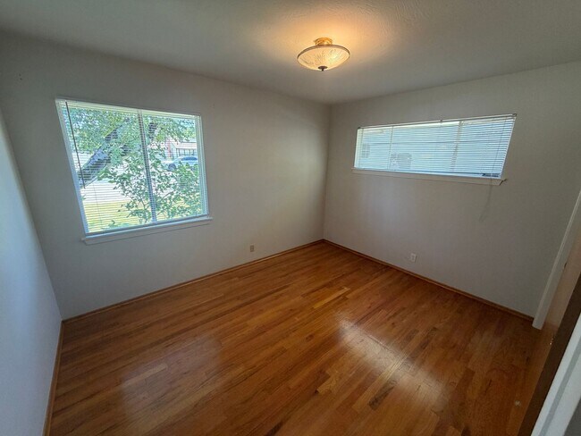 Building Photo - 1508 Park Blvd