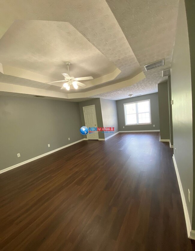 Building Photo - Spacious 4-bedroom house in Lawrenceville
