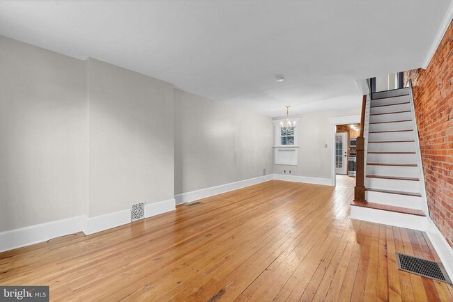 Building Photo - 1613 Laurel St