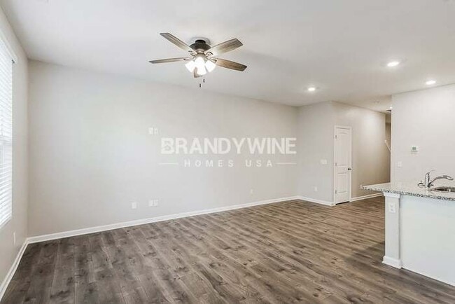 Building Photo - 1053 Woodbridge Blvd