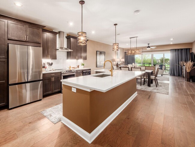 Building Photo - 5211 Highpointe Lakes Dr