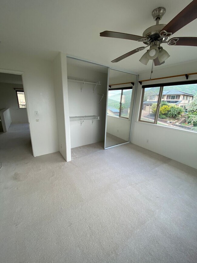 Building Photo - 92-1481 Punawainui St.