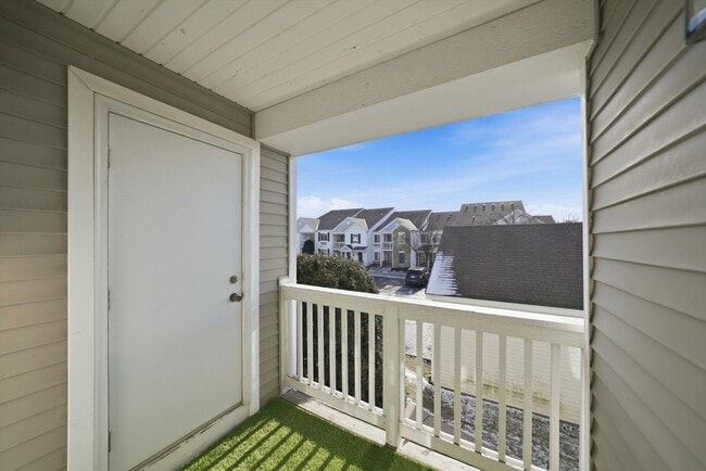 Building Photo - 417 Silverstone Dr