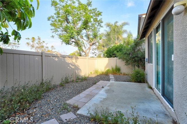 Building Photo - 732 N Siavohn Dr