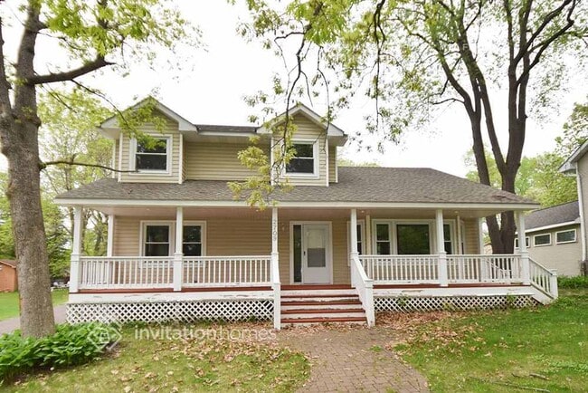 Building Photo - 2709 Stillwater St