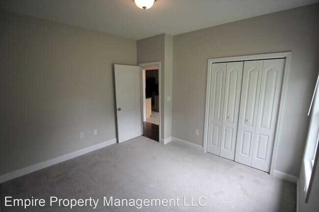 Building Photo - 5013 Patriot Park Dr SE