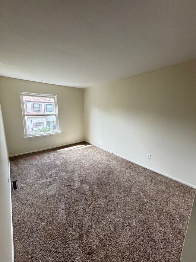 Building Photo - 3 bedroom Home for rent - Allentown