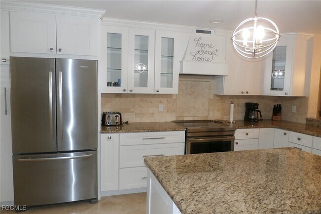 Building Photo - 12621 Kelly Sands Way