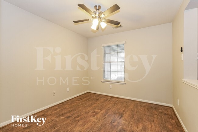 Building Photo - 29311 Legends Hill Dr