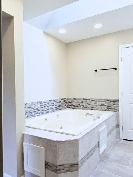 Building Photo - 7203 Shady Nelms Dr