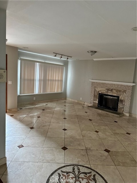 Building Photo - 4701 Sharon Dr