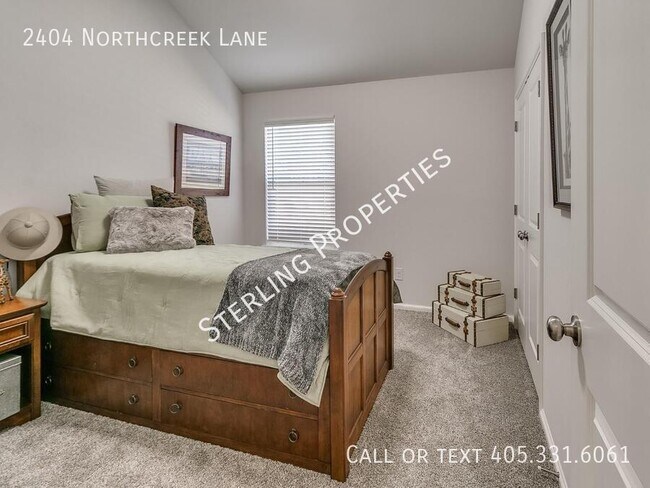 Building Photo - 2404 Northcreek Ln