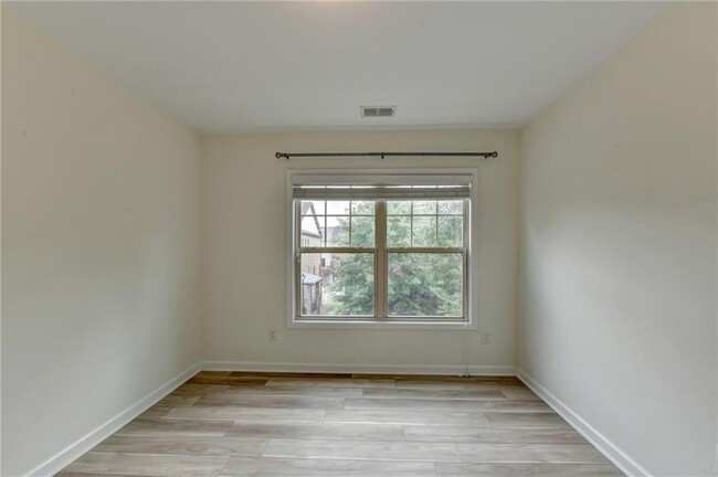 Building Photo - 3332 Twinrose Pl