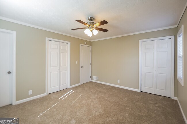 Building Photo - 302 W Paulding Blvd
