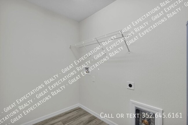 Building Photo - 678 Walkertown Dr