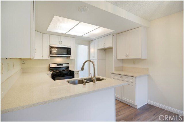 Building Photo - 2656 Monterey Pl