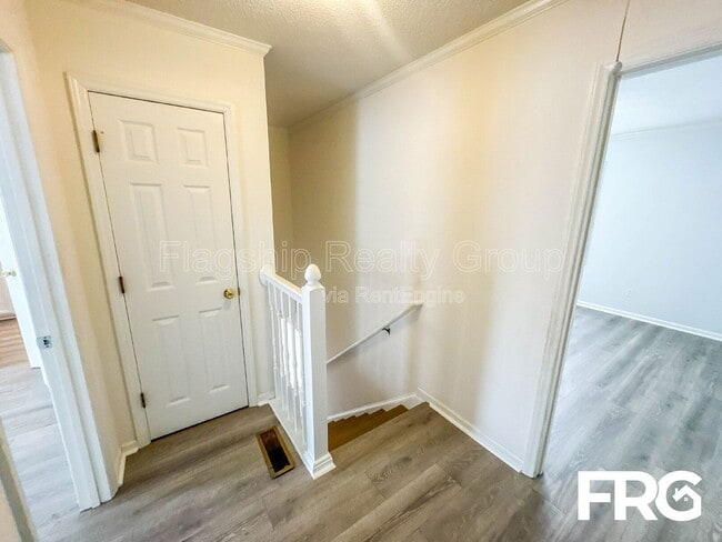 Building Photo - 3908 Sterling Pointe Dr