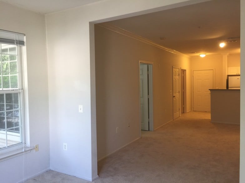 Building Photo - 3009 Nicosh Cir
