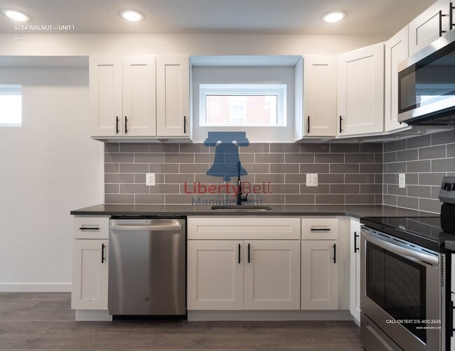 Building Photo - 5734 Walnut St