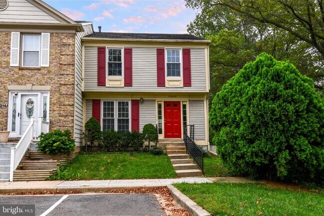 Primary Photo - 13216 Country Ridge Dr